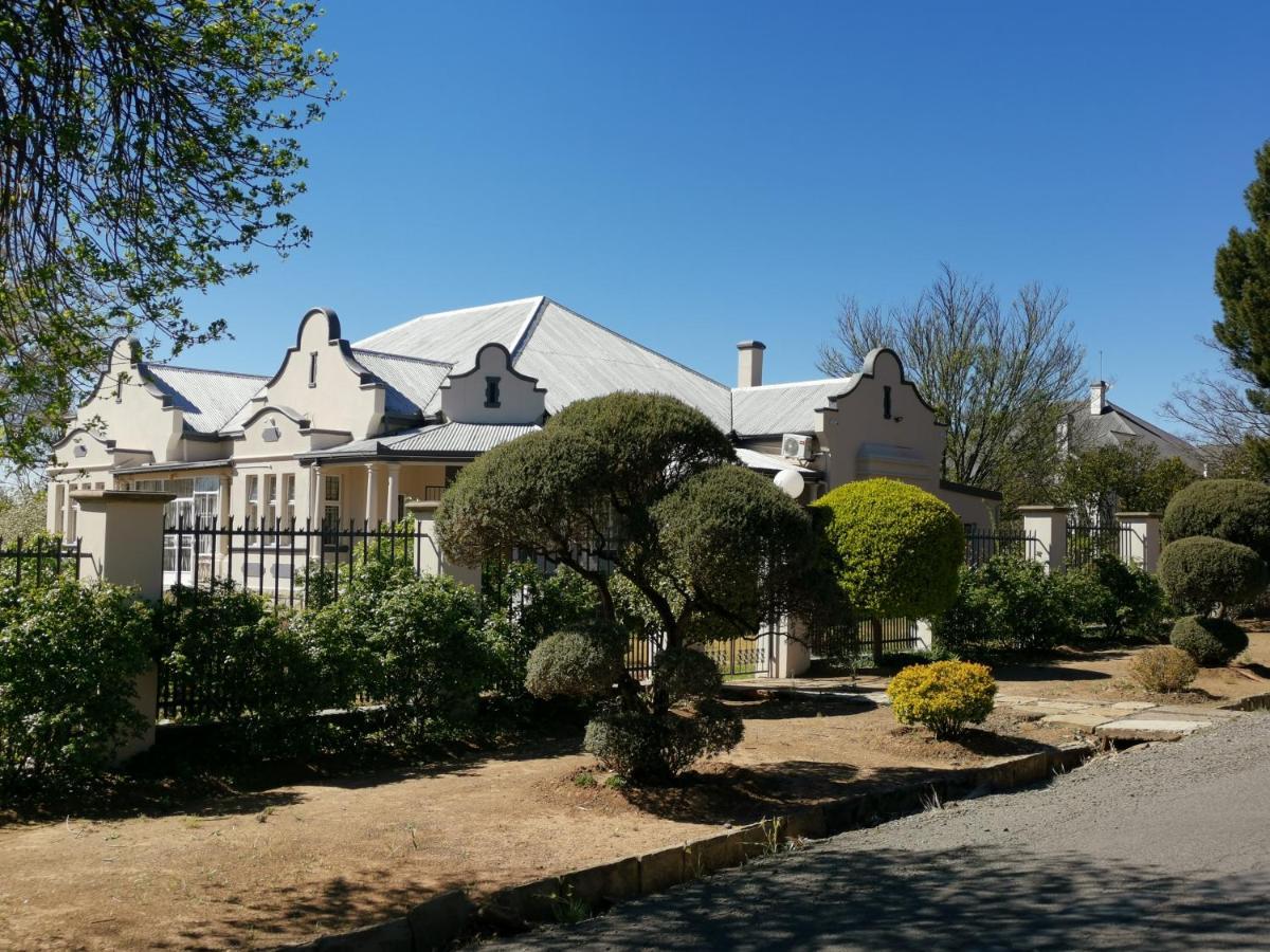 Lucolo Palace B&B Aliwal North Ngoại thất bức ảnh
