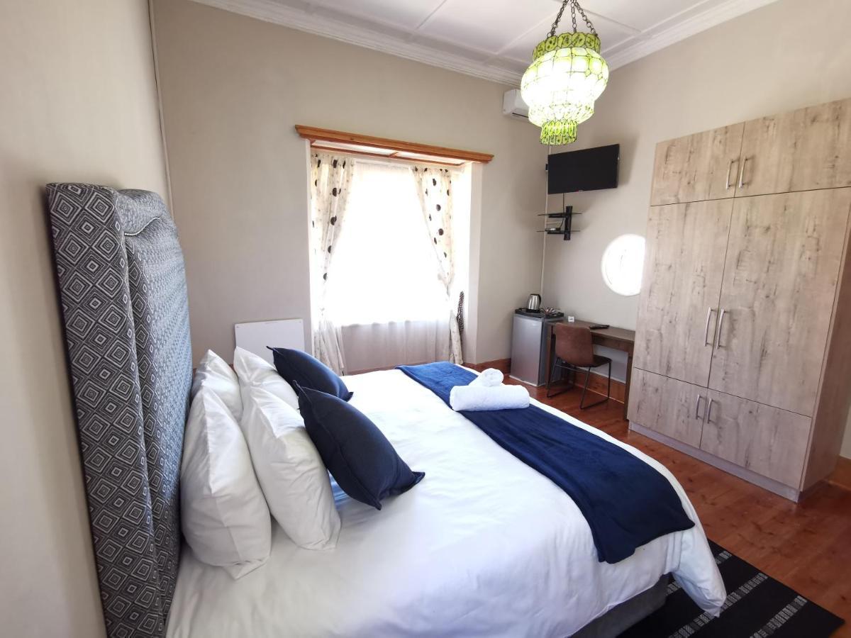 Lucolo Palace B&B Aliwal North Ngoại thất bức ảnh