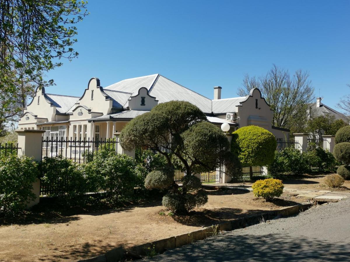 Lucolo Palace B&B Aliwal North Ngoại thất bức ảnh