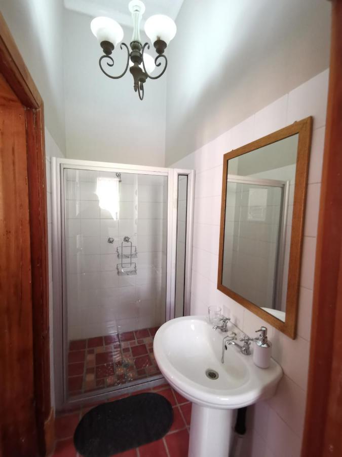 Lucolo Palace B&B Aliwal North Ngoại thất bức ảnh